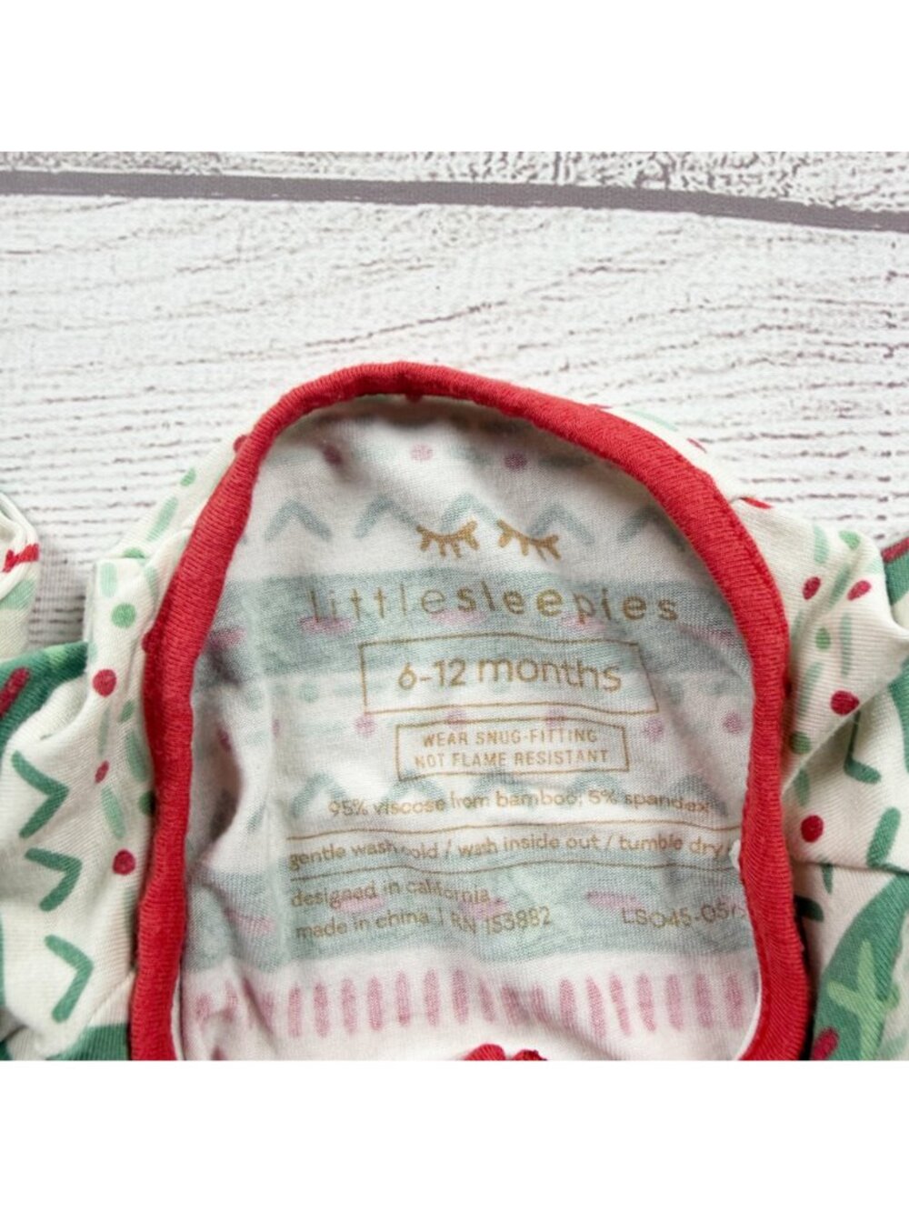 Little Sleepies Bamboo Blend One Piece Holiday Print Pajamas 6-12 Months - Picture 2 of 3